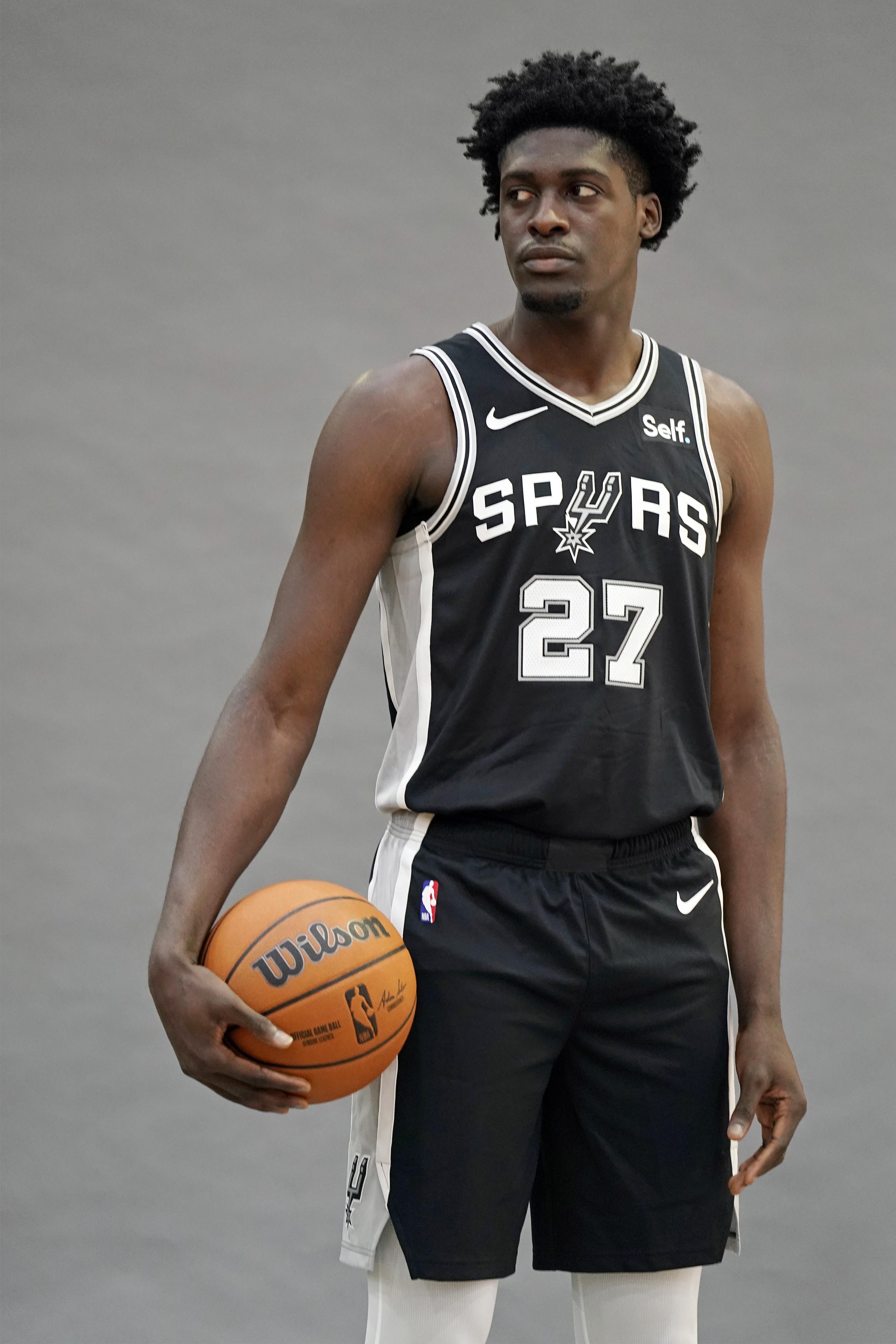 世界杯手机高清观看入口-前马刺双向球员获准重返NCAA效力！媒体人：NCAA再次颠覆我的认知